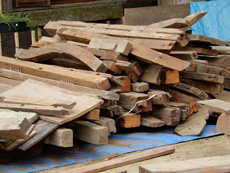 木材・廃材・木の板の捨て方