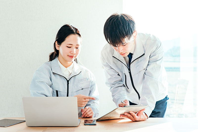 ゴミ屋敷片付けのプランを考えている信頼できるゴミ屋敷片付け業者