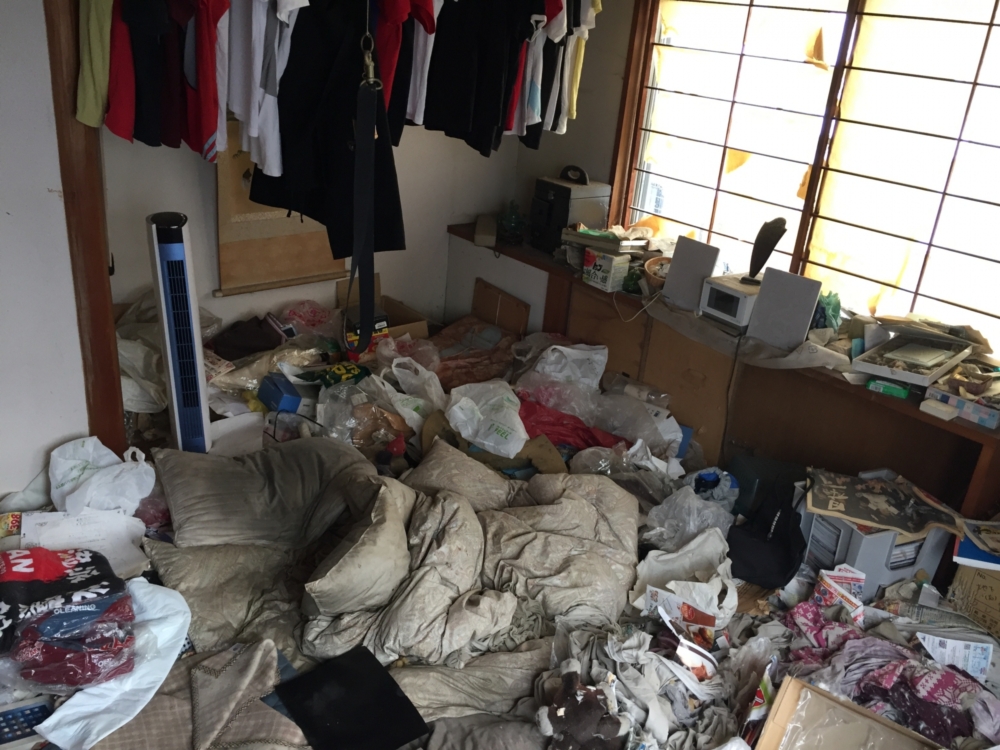 ゴミ屋敷を自力で片付けるデメリット
